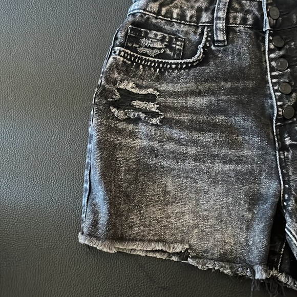 Black Acid Wash Distressed Shorts- High Rise
Button fly, stretch.
Brand: YMI - Picture 6 of 7